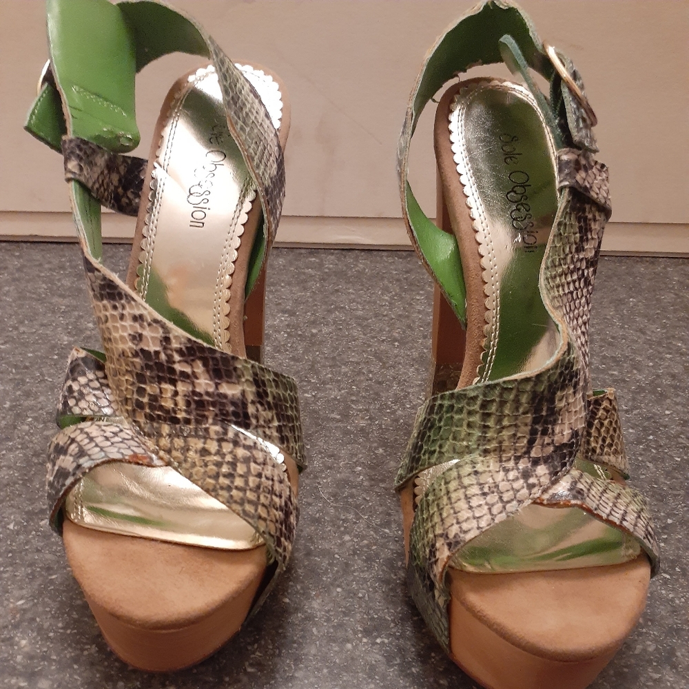 Snakes skin heels
